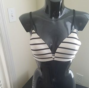 Victoria Secret Pink wireless bra 36B